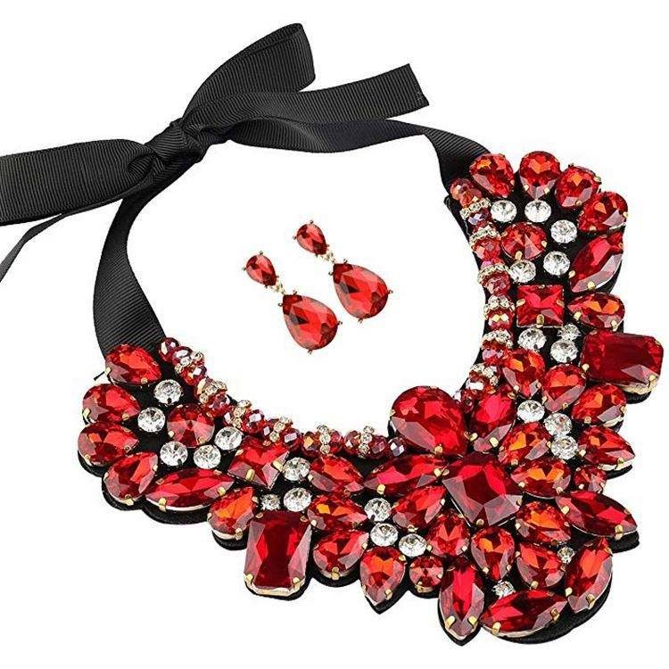 Floral Crystal Jewelry Set (Necklace & Earrings)